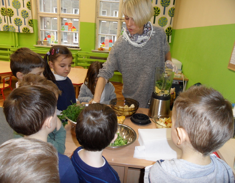 zielone koktajle warsztat termomix trójmiasto gdańsk warsztaty dla dziieci dla szkół i przedszkoli przyjęcia dla dzieci urodziny dla dzieci dietetyk dla dzieci